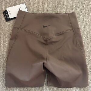 Nike Universa Spandex shorts in XS